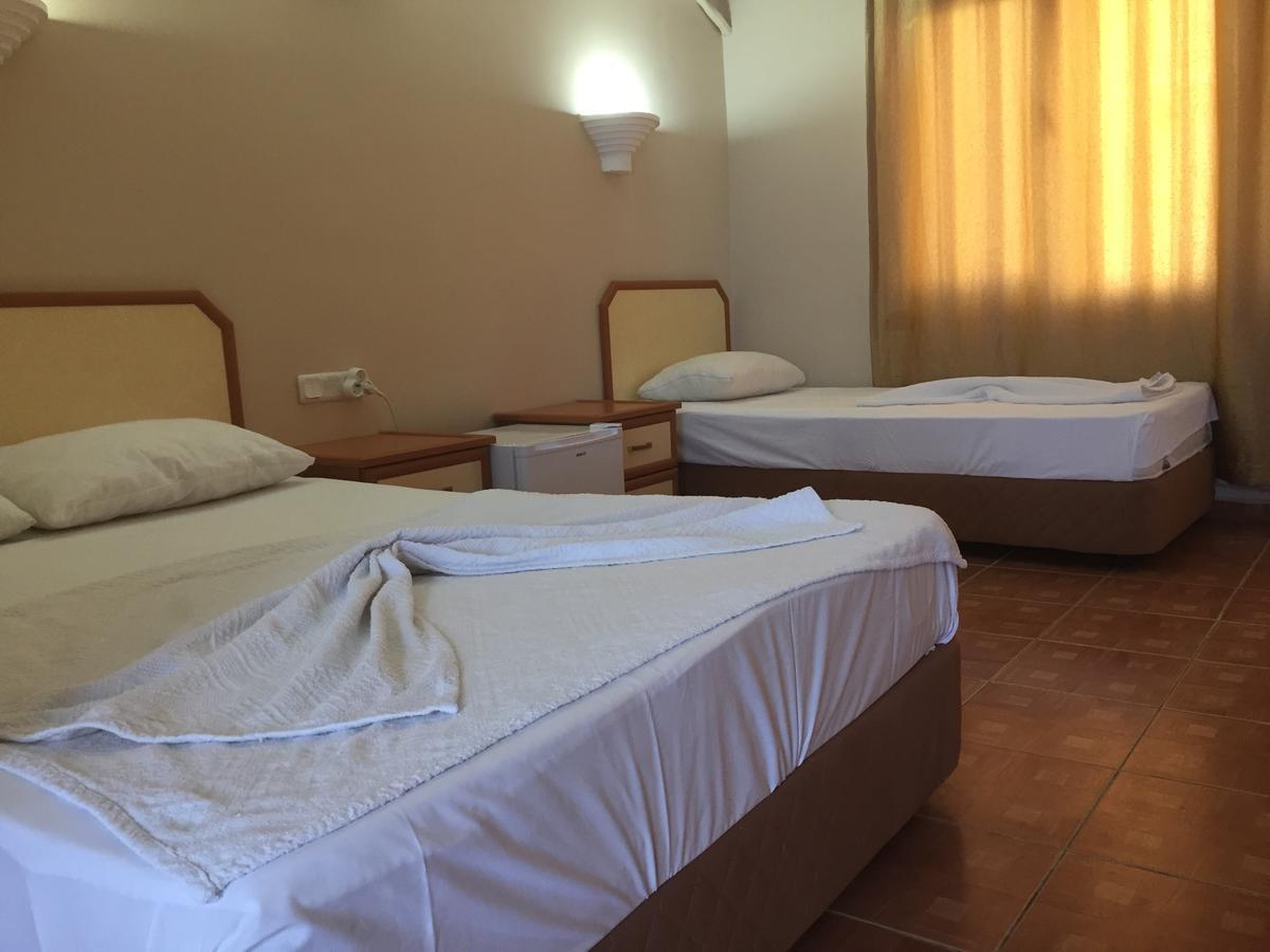 Karakas Motel Ayvalı 外观 照片